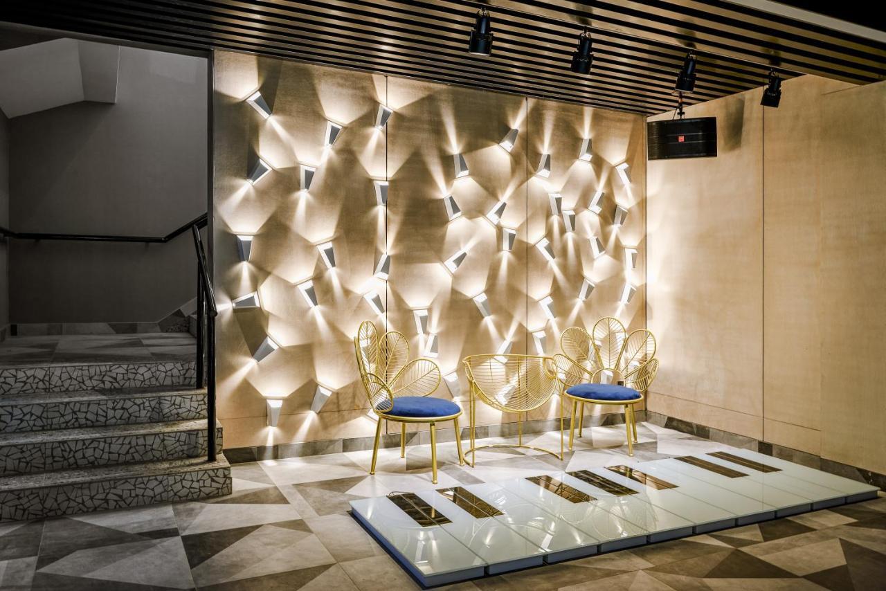 Neo Paly Hotel Semporna Exteriör bild