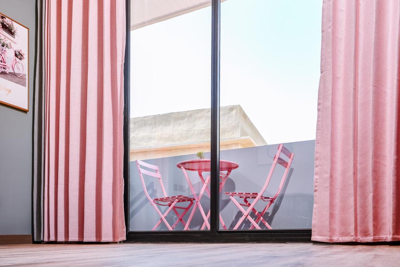 Neo Paly Hotel Semporna Exteriör bild
